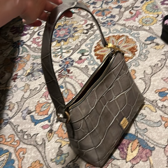 Dooney Cassidy shoulder bag - Picture 2 of 10